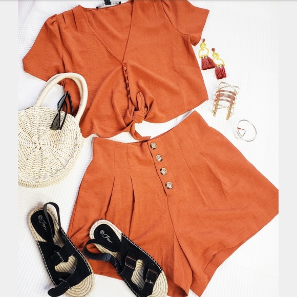 Other - 🚨END OF SUMMER SALE// Camel 2 piece set